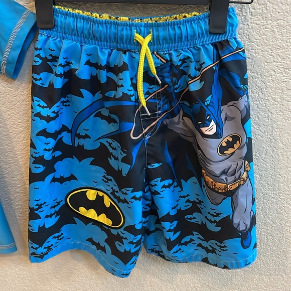 Boys swim trunks and rash guard, size 7 - Picture 4 of 6